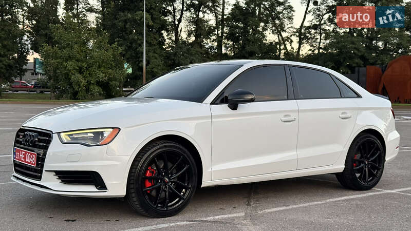 Седан Audi A3 2015 в Киеве
