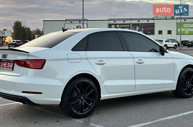 Седан Audi A3 2015 в 