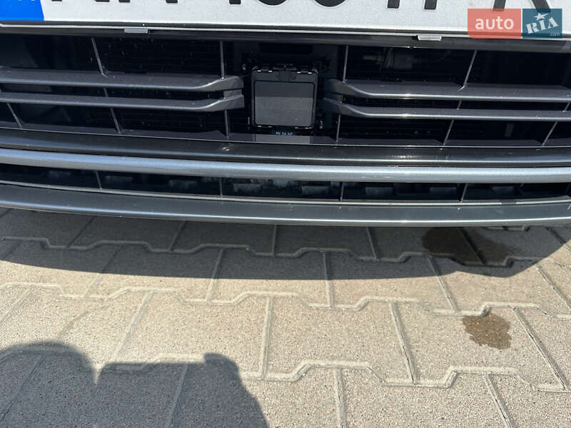 Седан Audi A3 2017 в Киеве