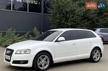 Хетчбек Audi A3 2009 в 