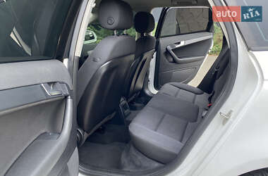 Хетчбек Audi A3 2009 в 