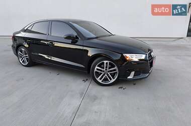 Седан Audi A3 2017 в 