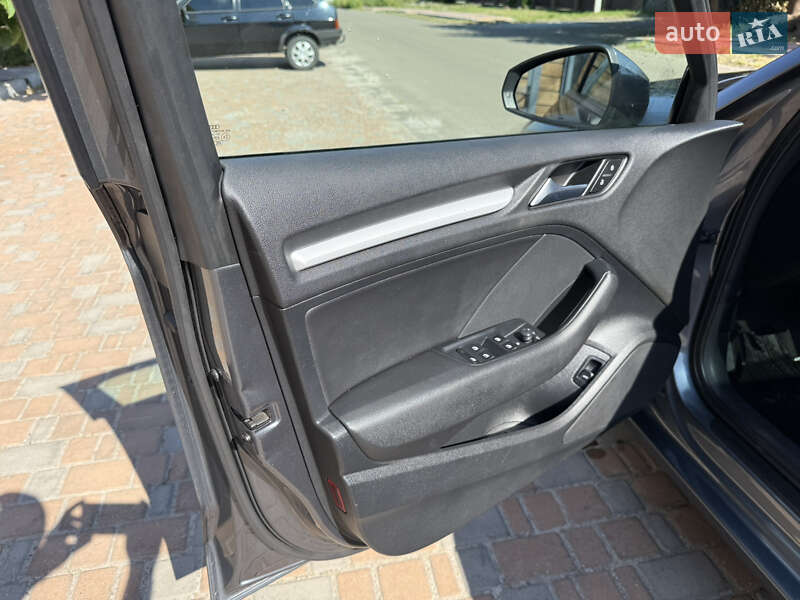 Седан Audi A3 2015 в Києві