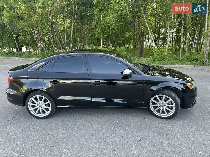 Седан Audi A3 2015 в Харькове