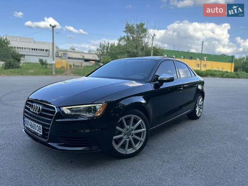 Седан Audi A3 2015 в Харькове