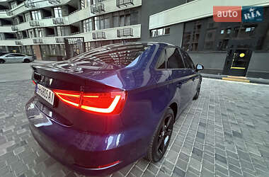 Седан Audi A3 2015 в 