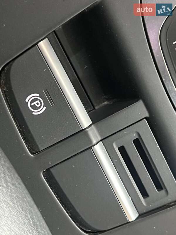 Седан Audi A3 2019 в Одессе