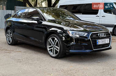 Седан Audi A3 2016 в 