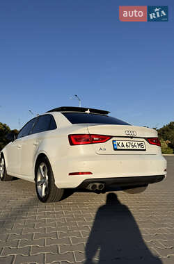 Седан Audi A3 2015 в 