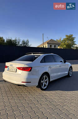 Седан Audi A3 2015 в 