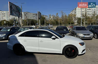 Седан Audi A3 2015 в 