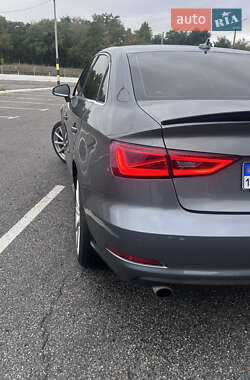 Седан Audi A3 2015 в 
