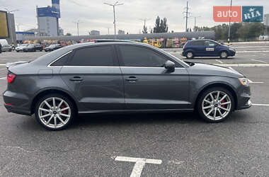 Седан Audi A3 2015 в 