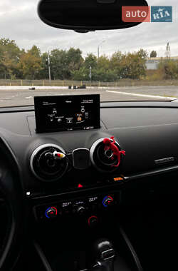 Седан Audi A3 2015 в 