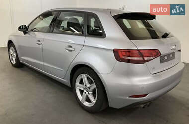 Хэтчбек Audi A3 2018 в 