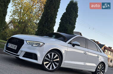 Седан Audi A3 2017 в Ивано-Франковске