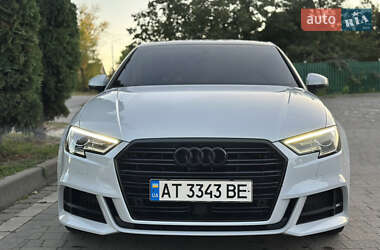 Седан Audi A3 2017 в Ивано-Франковске