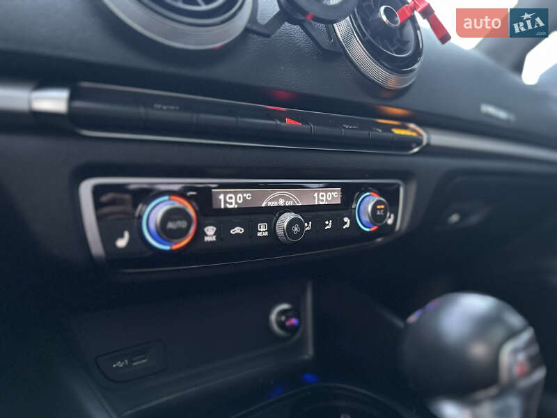 Седан Audi A3 2017 в Івано-Франківську
