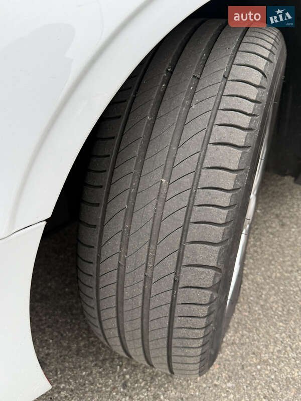 Седан Audi A3 2015 в Киеве