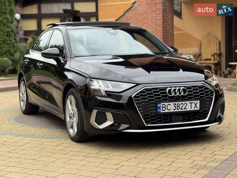 Седан Audi A3 2023 в Львове