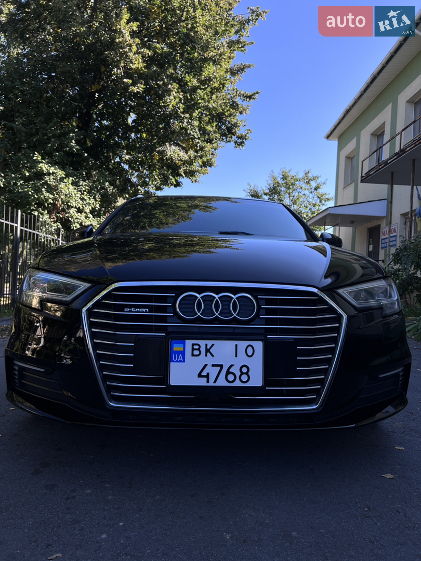 Audi A3 2017 VIN WAUTPBFF1JA079414 фото оголошення 2 з 50