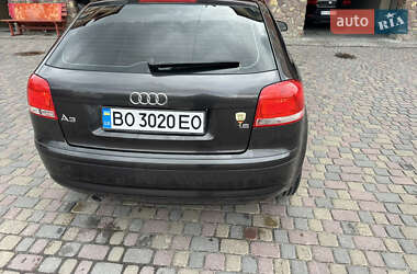 Хетчбек Audi A3 2004 в 