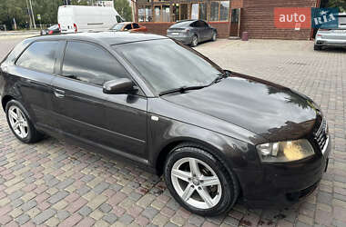 Хетчбек Audi A3 2004 в 
