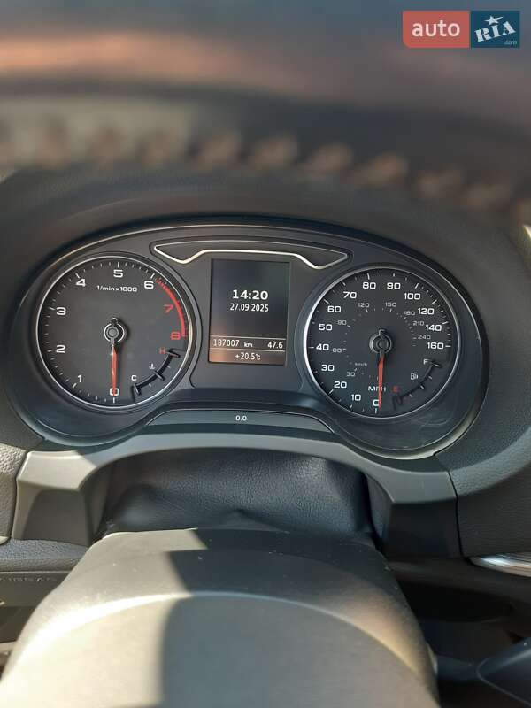 Седан Audi A3 2014 в Киеве