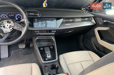 Седан Audi A3 2022 в 