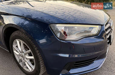 Седан Audi A3 2015 в 