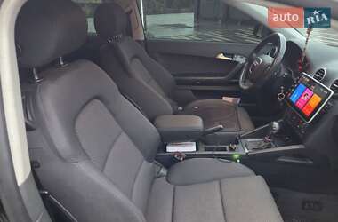 Хетчбек Audi A3 2005 в 