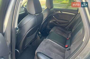 Хэтчбек Audi A3 2016 в 