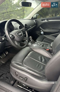 Седан Audi A3 2016 в  фото 5 Седан Audi A3 2016 в