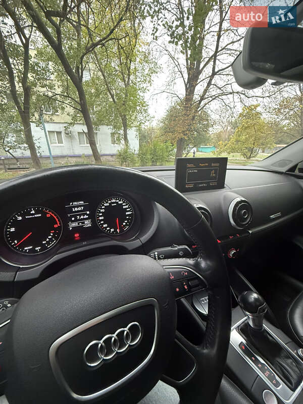 Седан Audi A3 2016 в Запорожье