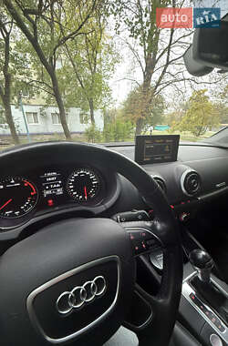 Седан Audi A3 2016 в  фото 9 Седан Audi A3 2016 в