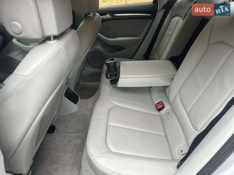 Седан Audi A3 2014 в Києві