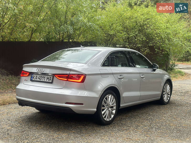 Седан Audi A3 2014 в Києві