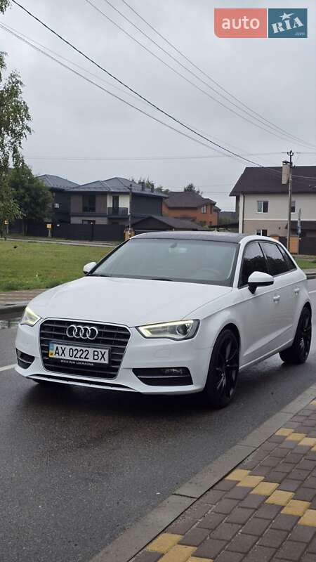 Хэтчбек Audi A3 2015 в Киеве