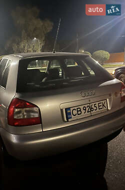 Хетчбек Audi A3 2001 в 