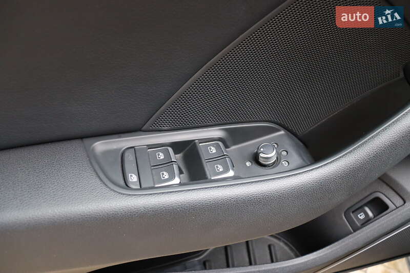 Хетчбек Audi A3 2018 в Львові