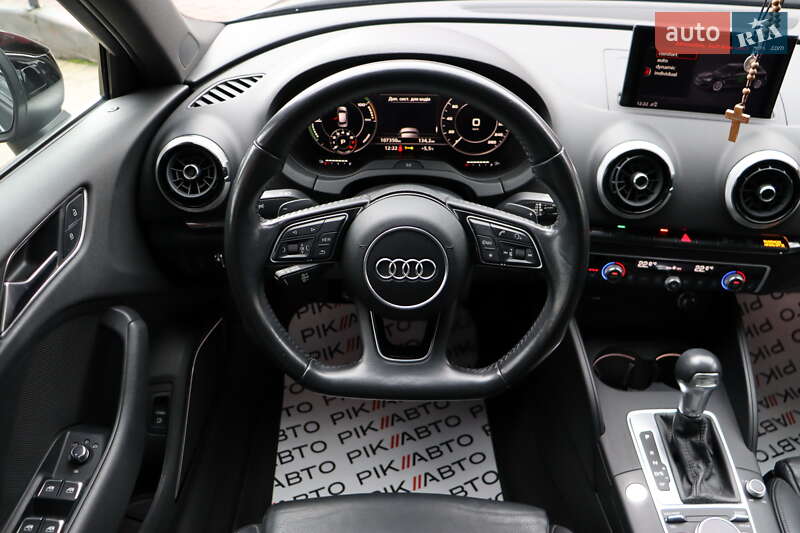 Хетчбек Audi A3 2018 в Львові