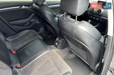 Хетчбек Audi A3 2016 в 