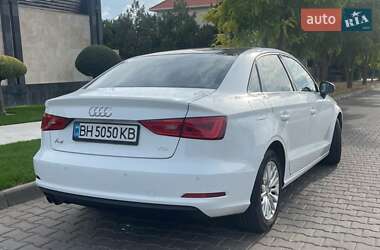 Седан Audi A3 2016 в 