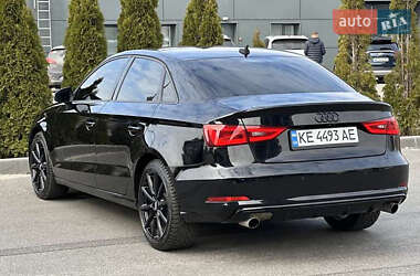 Седан Audi A3 2015 в 