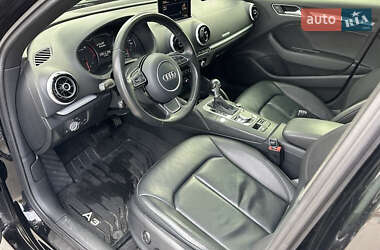 Седан Audi A3 2015 в 