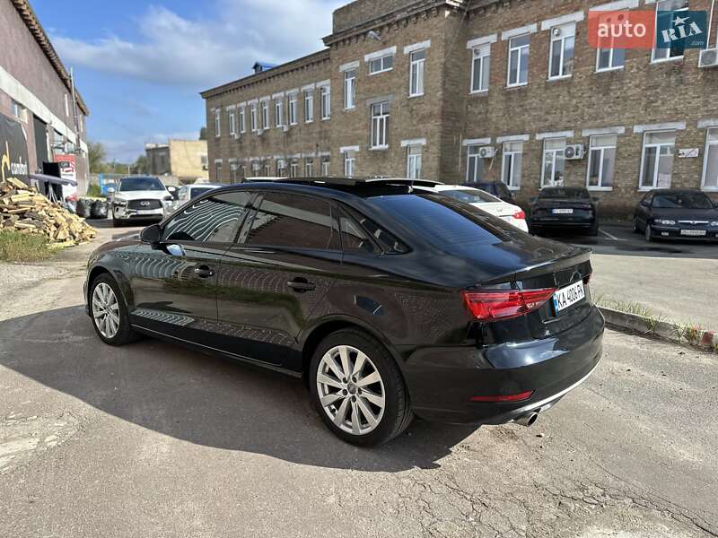 Седан Audi A3 2016 в Киеве