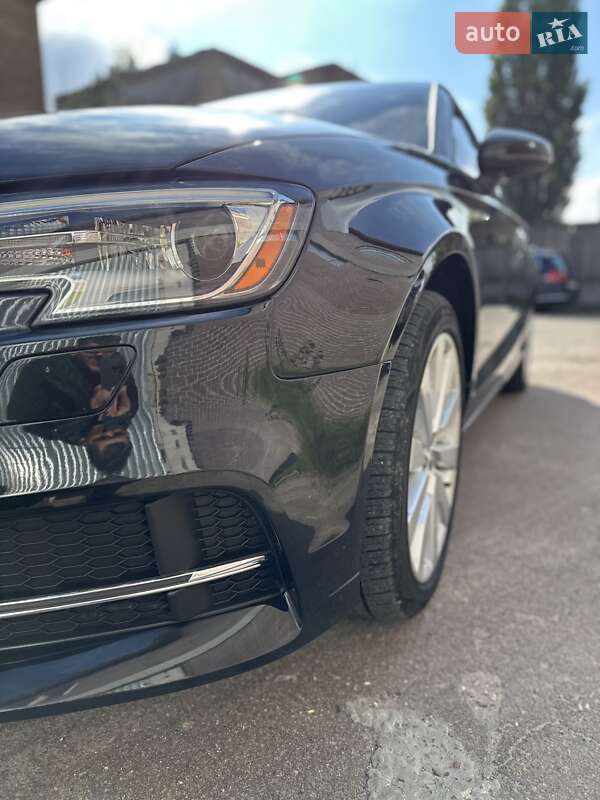 Седан Audi A3 2016 в Киеве