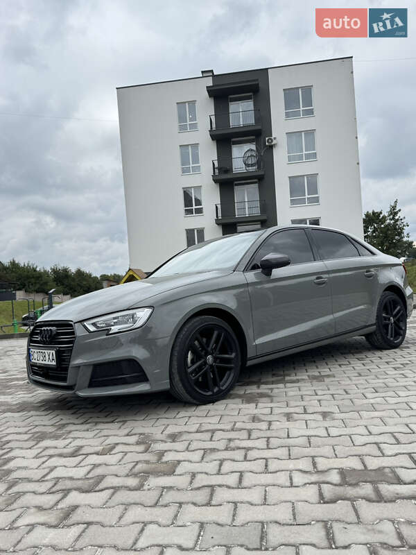 Седан Audi A3 2020 в Львові