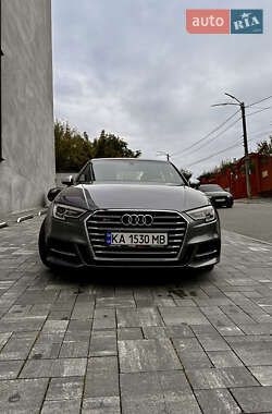 Седан Audi A3 2017 в 