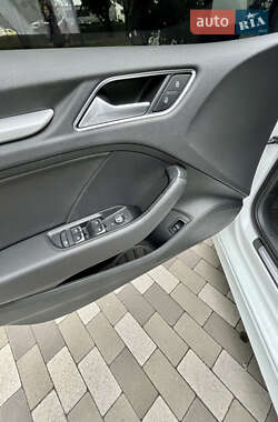 Седан Audi A3 2016 в 